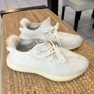 Yeezy Boost 350 V2 Triple White